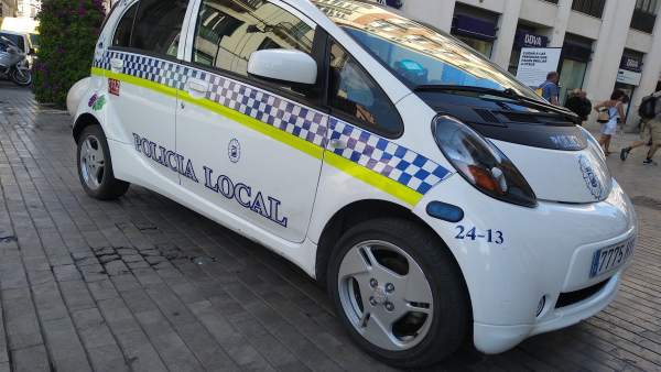 Málaga.- Sucesos.-Una niña de seis años alerta a la Policía Local de que su herm Málaga.- Sucesos.-Una niña de seis años alerta a la Policía Local de que su herm