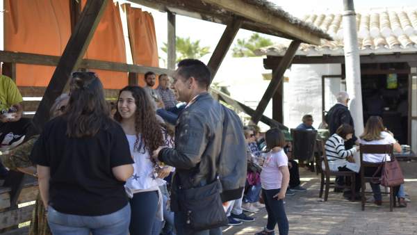 Huelva.-El Muelle de las Carabelas celebra la jornada 'Viva la democracia' con a Huelva.-El Muelle de las Carabelas celebra la jornada 'Viva la democracia' con a