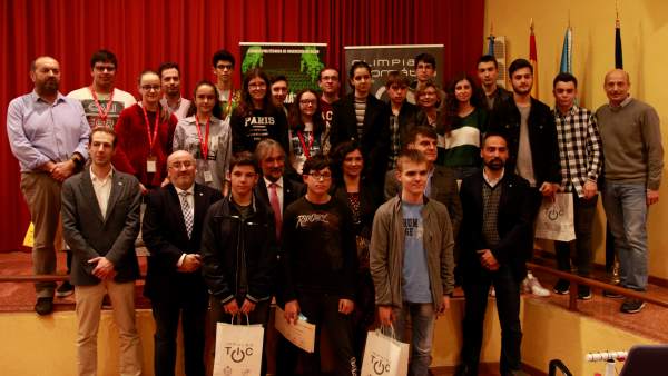 El IES Pando de Oviedo triunfa en la VIII Olimpiada de Ingeniería Informática El IES Pando de Oviedo triunfa en la VIII Olimpiada de Ingeniería Informática