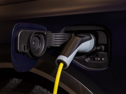 Carga de un coche eléctrico