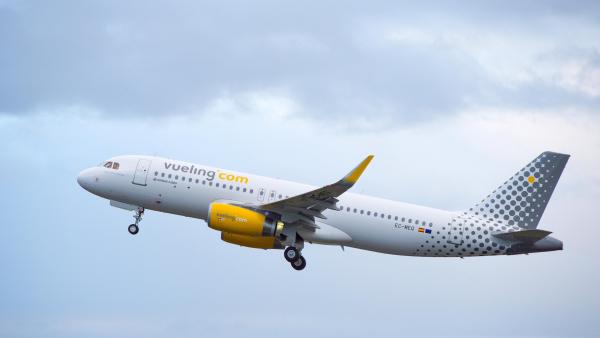 Economía/Empresas.- Vueling ofrecerá más de 700.500 asientos para viajar a Portu Economía/Empresas.- Vueling ofrecerá más de 700.500 asientos para viajar a Portu