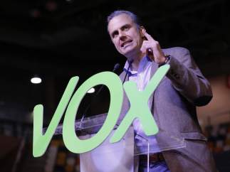 AV.- Ortega Smith (Vox) dice que la 'derechita cobarde' ha permitido que llegue