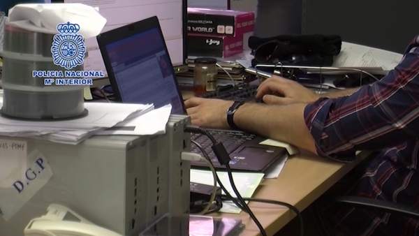 Detienen a 20 en operación contra intercambio de pornografía infantil Detienen a 20 en operación contra intercambio de pornografía infantil