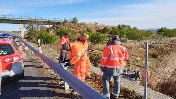 Sucesos.- Herido un conductor que da positivo en drogas tras caer por un pequeño Sucesos.- Herido un conductor que da positivo en drogas tras caer por un pequeño