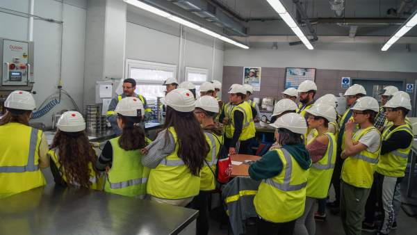 Huelva.- Más de un centenar de estudiantes de la Sierra y el Andévalo conocen el Huelva.- Más de un centenar de estudiantes de la Sierra y el Andévalo conocen el