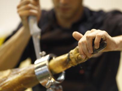 Corte de jamón en el Salón Gourmet de Madrid