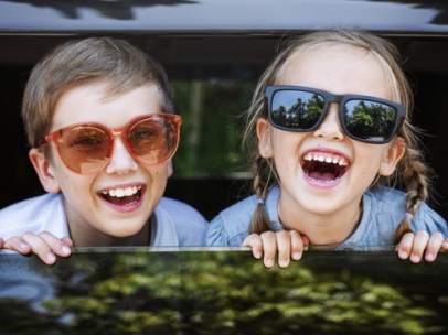 La OCU advierte fallos de seguridad en dos modelos de sillas de coche para niños