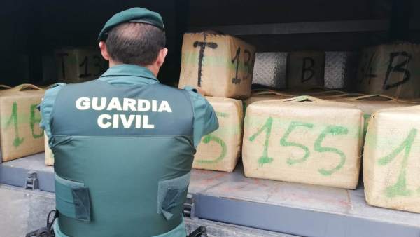 Cádiz.-Sucesos.- Cinco detenidos tras abortar dos alijos con 3.000 kilos de hach Cádiz.-Sucesos.- Cinco detenidos tras abortar dos alijos con 3.000 kilos de hach