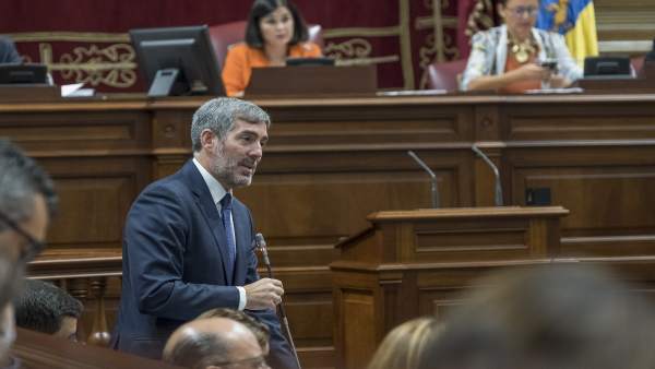 Pleno.- Clavijo asegura que Canarias está 'francamente mejor' que hace cuatro añ Pleno.- Clavijo asegura que Canarias está 'francamente mejor' que hace cuatro añ
