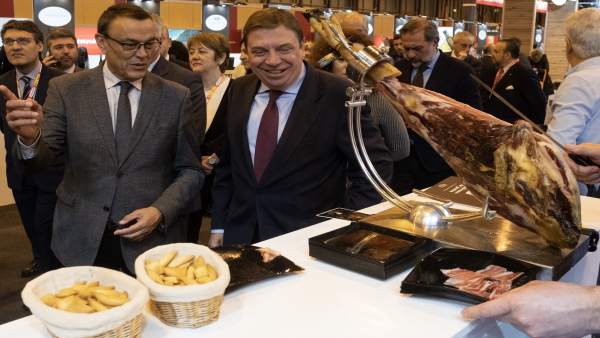 Huelva.- Caraballo acompaña a las 30 empresas del stand de la Diputación durante Huelva.- Caraballo acompaña a las 30 empresas del stand de la Diputación durante