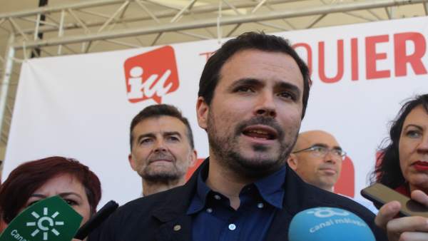 Garzón (IU) cree que el espionaje a Iglesias es para 'atacar las posibilidades d Garzón (IU) cree que el espionaje a Iglesias es para 'atacar las posibilidades d