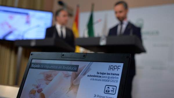 Rueda de prensa sobre la bajada de impuestos en Andalucía Rueda de prensa sobre la bajada de impuestos en Andalucía