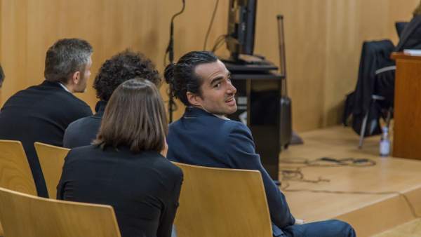 Juicio de 'seriesyonkis' Juicio de 'seriesyonkis'