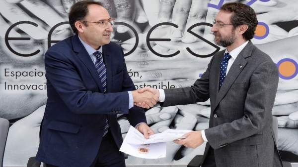 Ayuntamiento de Palencia y Renault renuevan el convenio de colaboración sobre la escuela de formación Ayuntamiento de Palencia y Renault renuevan el convenio de colaboración sobre la escuela de formación