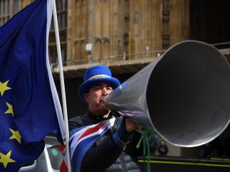 Un manifestante británico a favor de mantenerse en la Unión Europea