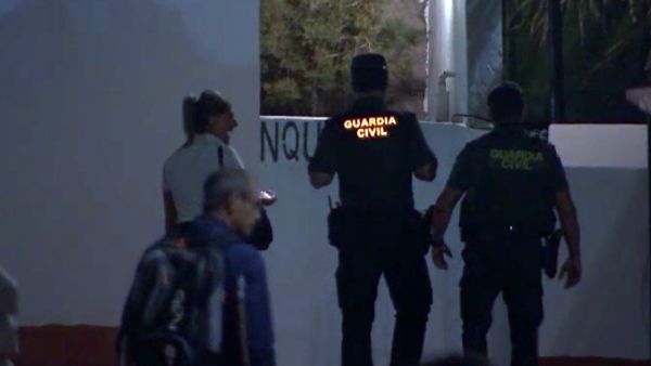 Una mujer muere a manos de su marido Una mujer muere a manos de su marido