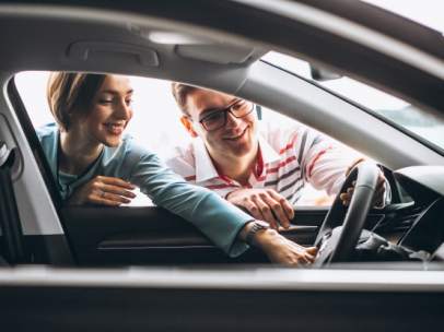 Si estás pensando en comprar un coche, adelántate antes de que los precios sigan subiendo