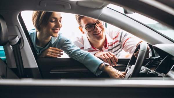 Si estás pensando en comprar un coche, adelántate antes de que los precios sigan subiendo Si estás pensando en comprar un coche, adelántate antes de que los precios sigan subiendo
