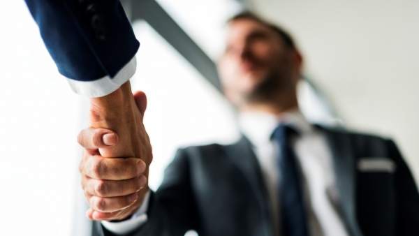 Regalos de empresa: por qué tener un detalle puede dar buena imagen de tu negocio Regalos de empresa: por qué tener un detalle puede dar buena imagen de tu negocio