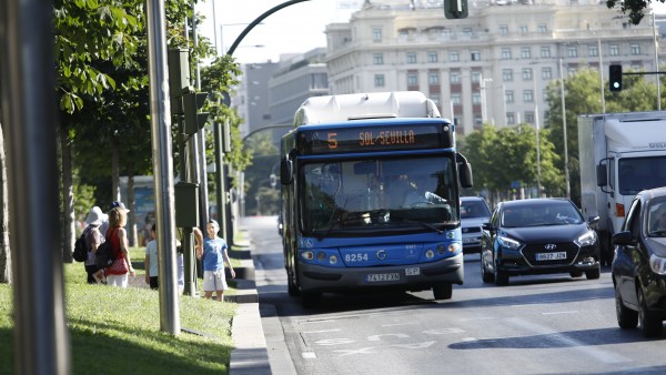 Un autobús de la EMT, en una imagen de archivo. Un autobús de la EMT, en una imagen de archivo.