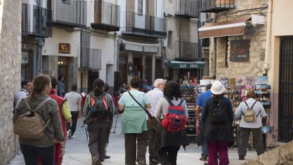EL TURISMO DE LA PROVINCIA PREVÉ UNA SEMANA SANTA CON OCUPACIONES SUPERIORES AL 85% EN COSTA Y 90% EN INTERIOR EL TURISMO DE LA PROVINCIA PREVÉ UNA SEMANA SANTA CON OCUPACIONES SUPERIORES AL 85% EN COSTA Y 90% EN INTERIOR