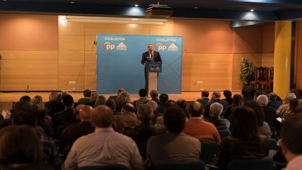 28A.- Oblanca (PP-Foro): 'Ni España Ni Asturias Pueden Permitirse A Un Manirroto Como Sánchez' 28A.- Oblanca (PP-Foro): 'Ni España Ni Asturias Pueden Permitirse A Un Manirroto Como Sánchez'