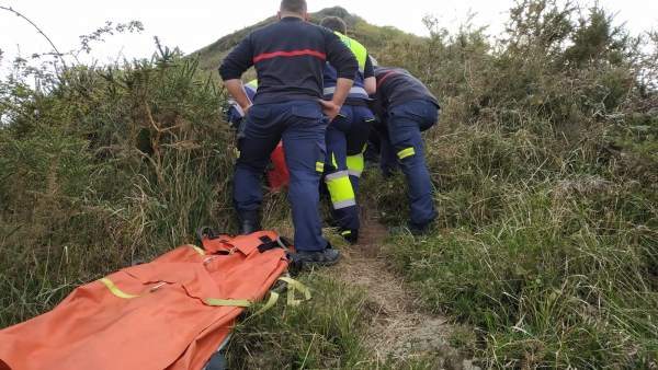 Evacuada una senderista lesionada en una zona de monte de Pedredo (Arenas de Iguña) Evacuada una senderista lesionada en una zona de monte de Pedredo (Arenas de Iguña)