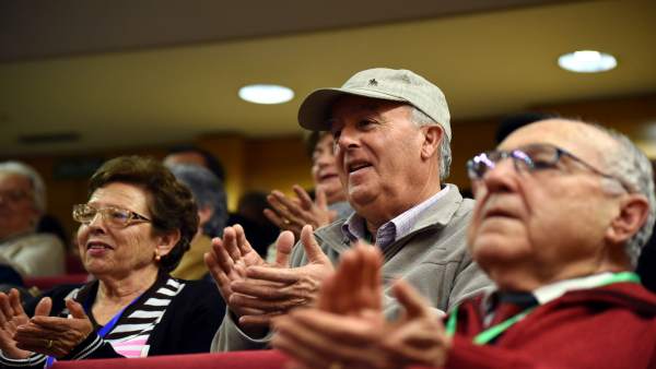Granada.- La Diputación pone en marcha 231 talleres para promocionar la autonomía personal y el envejecimiento activo Granada.- La Diputación pone en marcha 231 talleres para promocionar la autonomía personal y el envejecimiento activo