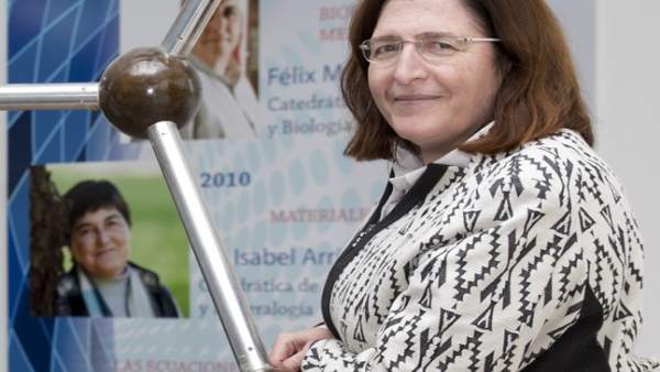 Alicia Alonso EHUko katedraduna izango da berriro Espainiako Elkarte Zientifikoen Konfederazioko idazkari nagusia Alicia Alonso EHUko katedraduna izango da berriro Espainiako Elkarte Zientifikoen Konfederazioko idazkari nagusia