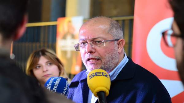 Igea señala que Ciudadanos es la única formación que apuesta 'por igualdad y no por vender gobernabilidad' Igea señala que Ciudadanos es la única formación que apuesta 'por igualdad y no por vender gobernabilidad'