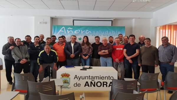 Córdoba.- Ganaderos de Añora exponen sus principales problemas a la delegada de Agricultura de la Junta Córdoba.- Ganaderos de Añora exponen sus principales problemas a la delegada de Agricultura de la Junta