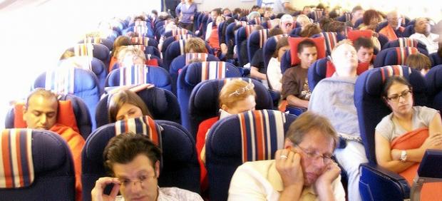 Pasajeros en un avión
