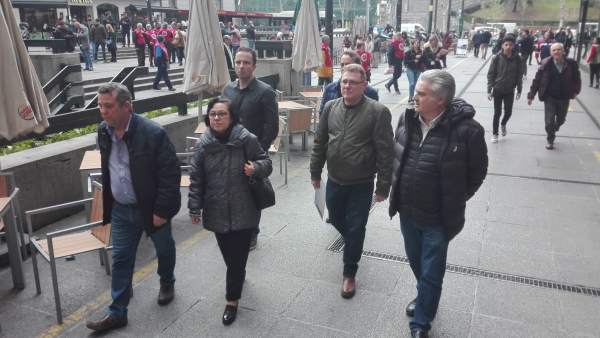 Familia del trabajador fallecido Familia del trabajador fallecido