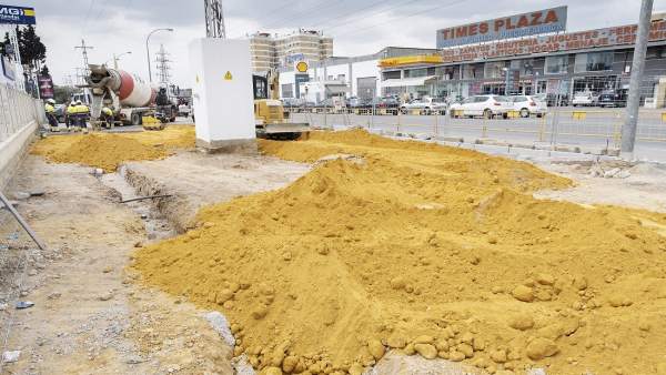 Sevilla.-Arrancan obra que elimina áreas terrizas en Montes Sierra y crea itinerario peatonal con Carretera Amarilla Sevilla.-Arrancan obra que elimina áreas terrizas en Montes Sierra y crea itinerario peatonal con Carretera Amarilla