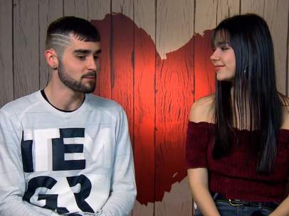 Adrián y Lorena, en 'First dates'.
