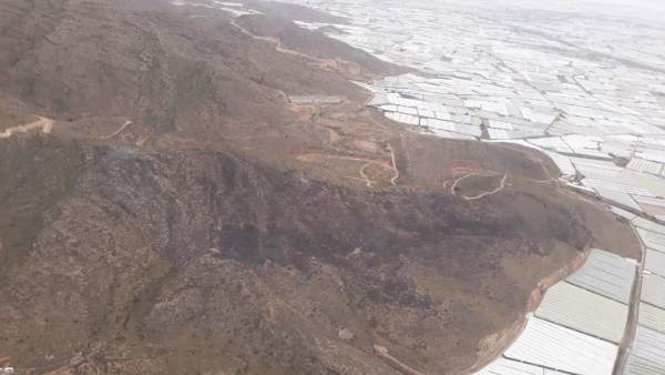 Almería.- Sucesos.- Extinguido el incendio forestal del paraje La Alberquilla Almería.- Sucesos.- Extinguido el incendio forestal del paraje La Alberquilla