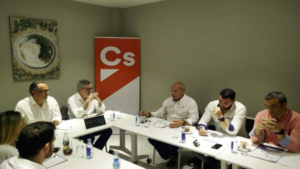 Almería.-28A.- Villegas: Cs defenderá a la Policía 'sin complejos, para que disponga de personal y medios del siglo XXI' Almería.-28A.- Villegas: Cs defenderá a la Policía 'sin complejos, para que disponga de personal y medios del siglo XXI'