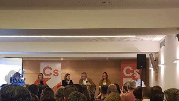 28A.- Ciudadanos Propone Liberar La AP-9 De Peaje En Áreas Metropolitanas Y Tarifa Plana De Bus Y Tren Para Toda Galicia 28A.- Ciudadanos Propone Liberar La AP-9 De Peaje En Áreas Metropolitanas Y Tarifa Plana De Bus Y Tren Para Toda Galicia