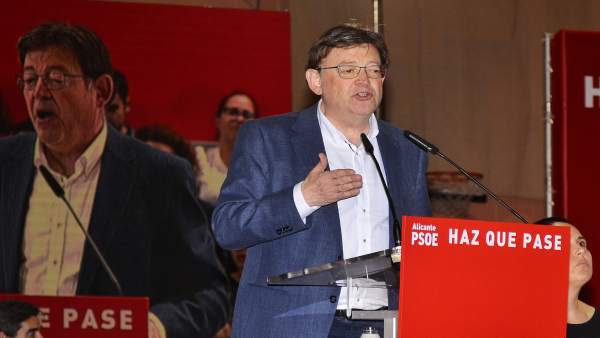Acto de campaña del PSOE en la el pabellón Florida Babel, Alicante Acto de campaña del PSOE en la el pabellón Florida Babel, Alicante