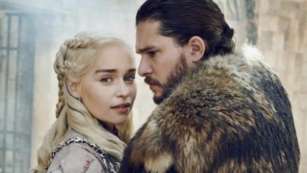 Daenerys Targaryen y Jon Snow Daenerys Targaryen y Jon Snow