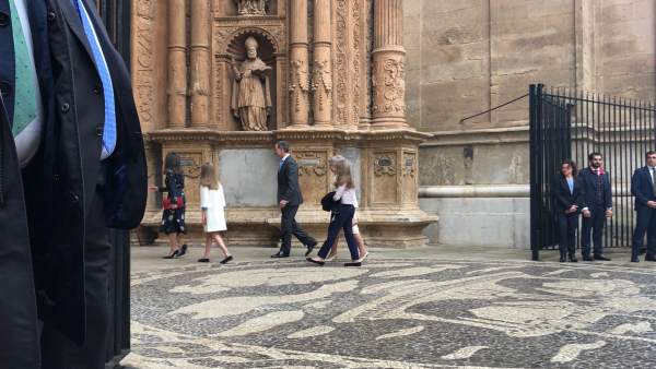 La Familia Real asiste a la misa de Pascua en la Catedral de Palma de Mallorca La Familia Real asiste a la misa de Pascua en la Catedral de Palma de Mallorca