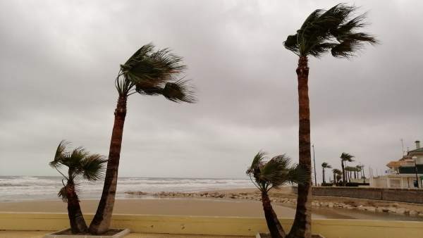 El temporal persiste con tormentas en la Marina Alta y la Safor El temporal persiste con tormentas en la Marina Alta y la Safor