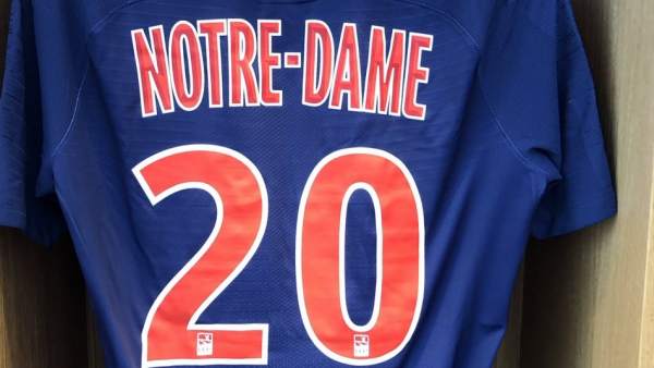 PSG homenaje a Notre Dame PSG homenaje a Notre Dame