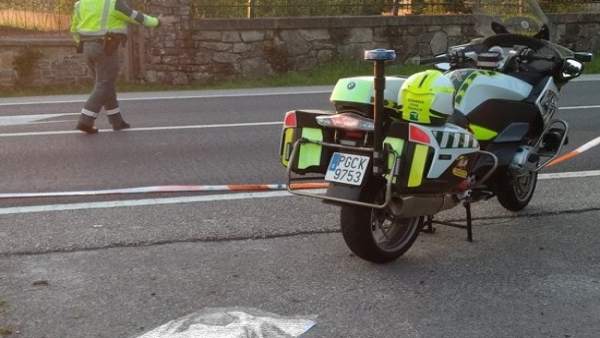 Muere la acompañante de un motorista con alcoholemia positiva tras un accidente en Catoira (Pontevedra) Muere la acompañante de un motorista con alcoholemia positiva tras un accidente en Catoira (Pontevedra)