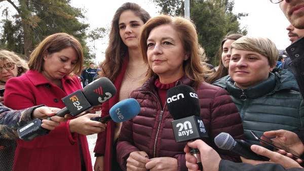 28A.- Cs considera inapropiada la quema de un muñeco de Puigdemont y ve 'sobreactuación' en Torra 28A.- Cs considera inapropiada la quema de un muñeco de Puigdemont y ve 'sobreactuación' en Torra