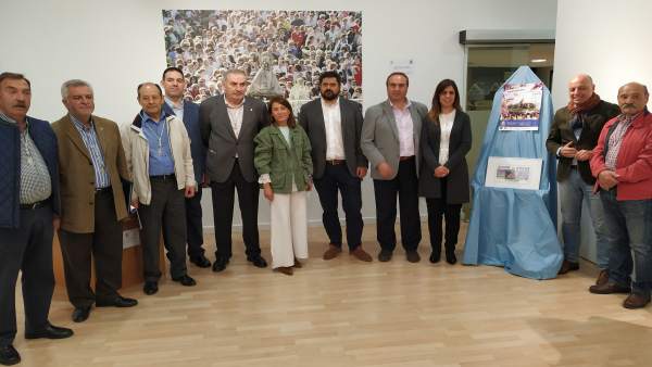 El Novenario de la Virgen de la Montaña de Cáceres incluye una exposición fotográfica de gran formato El Novenario de la Virgen de la Montaña de Cáceres incluye una exposición fotográfica de gran formato