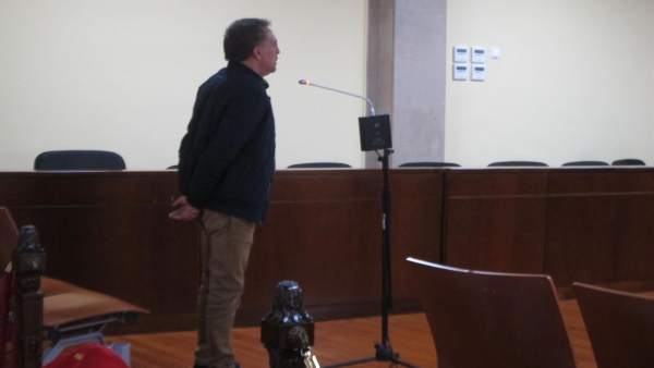 Jaén.- Tribunales.- Condenado a tres años de cárcel por robar con violencia a un anticuario de Andújar Jaén.- Tribunales.- Condenado a tres años de cárcel por robar con violencia a un anticuario de Andújar