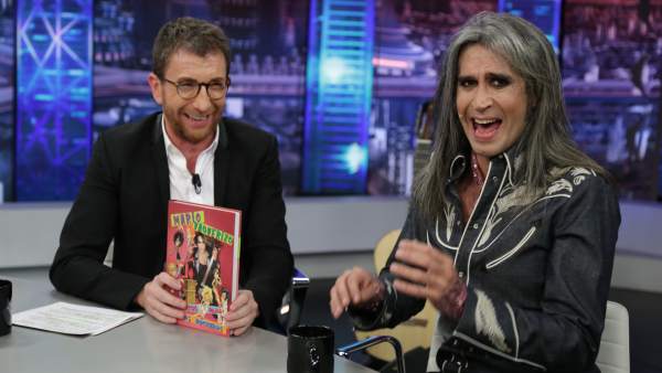 Mario Vaquerizo presenta su nuevo libro, en 'El hormiguero'. Mario Vaquerizo presenta su nuevo libro, en 'El hormiguero'.