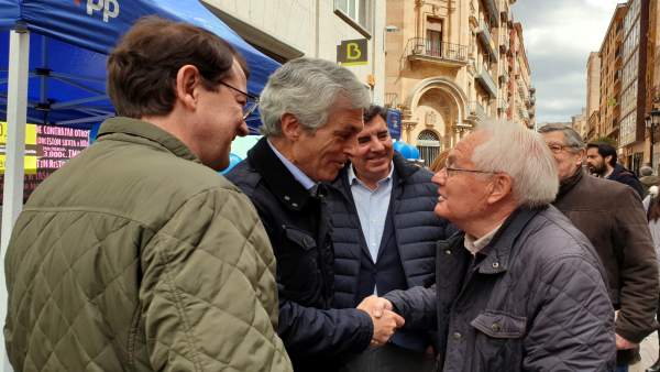 Suárez Illana ve en las nuevas tecnologías 'una ventana de oportunidad' para el medio rural Suárez Illana ve en las nuevas tecnologías 'una ventana de oportunidad' para el medio rural