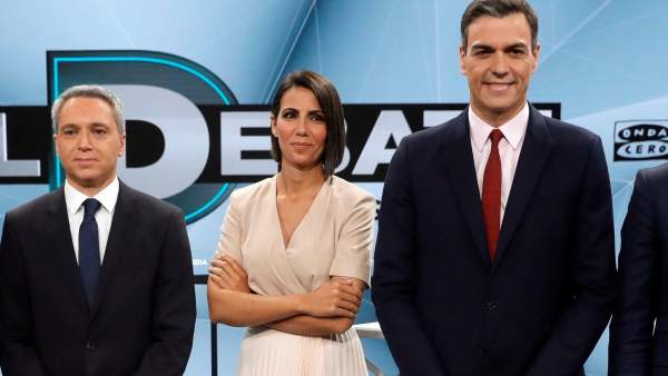 Sánchez, junto a Pastor y Vallés. Sánchez, junto a Pastor y Vallés.
